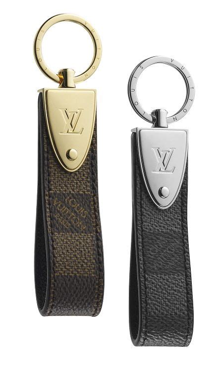 louis vuitton keychain men.